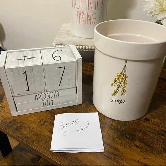 Rae Dunn - Picture 1 of 1